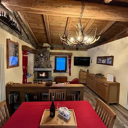 Chez Louis - Alpine Charm With Mont Blanc View & Access Chalet