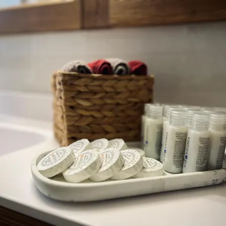 Chez Louis - Alpine Charm With Mont Blanc View & Access Chalet Courmayeur