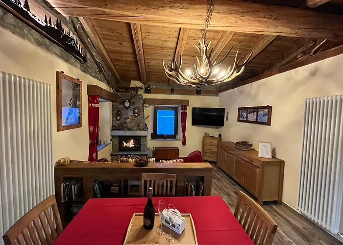 Chez Louis - Alpine Charm With Mont Blanc View & Access 木屋