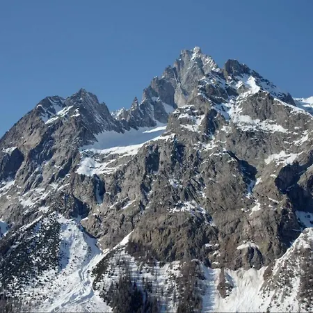 Chez Louis - Alpine Charm With Mont Blanc View & Access