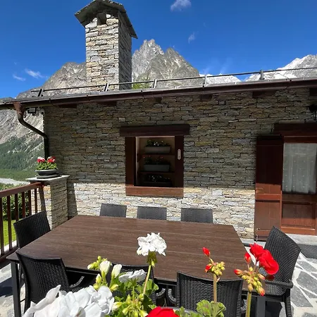 Chez Louis - Alpine Charm With Mont Blanc View & Access 샬레 *